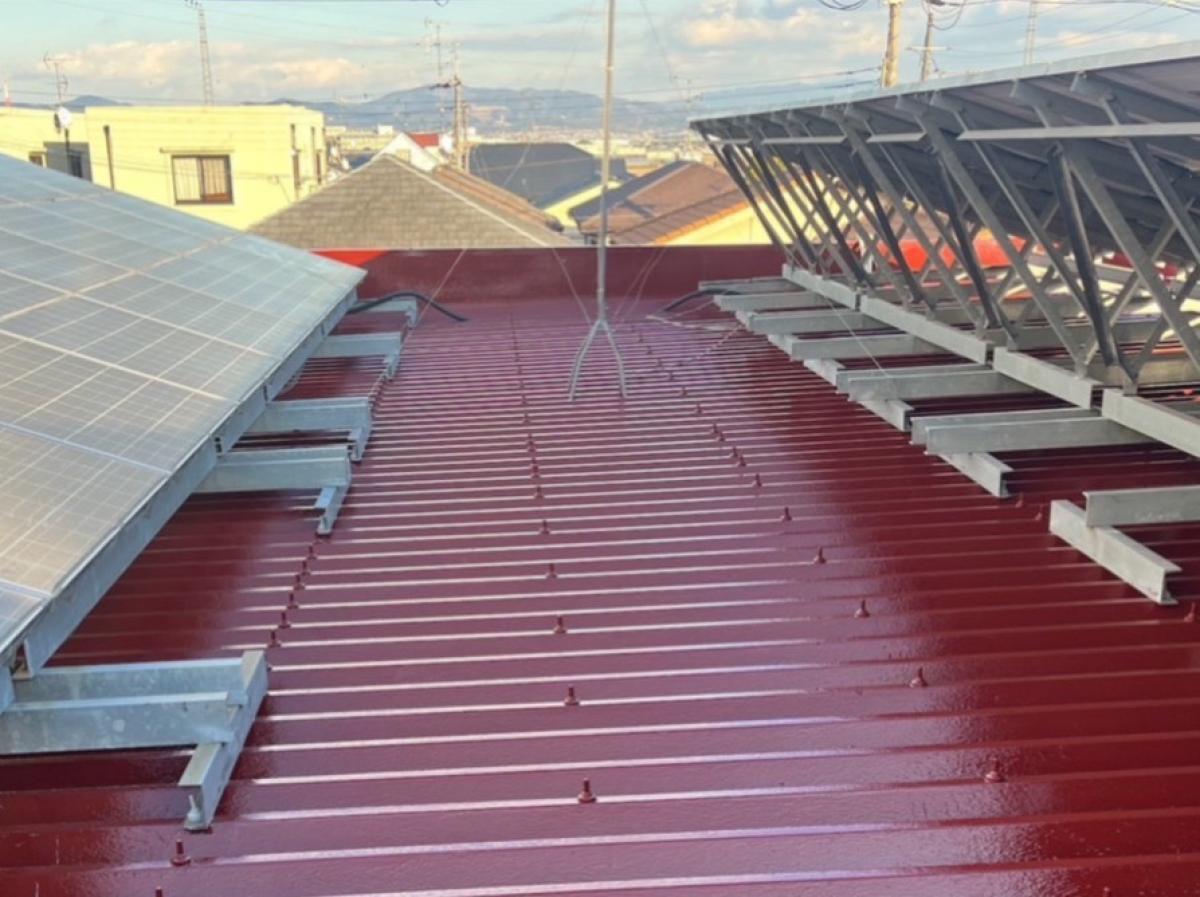 折板屋根も防水できます！